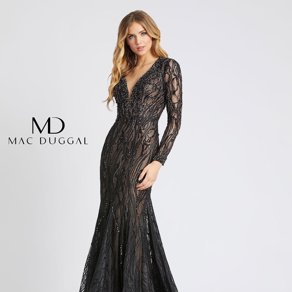 Mac Duggal Black Lace Evening Gown - Picture 3 of 13